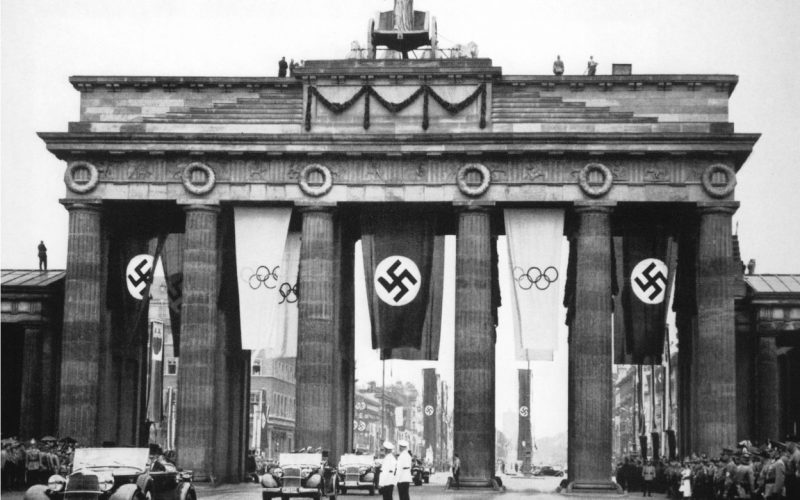 Eνα βιβλίο που θα προκαλέσει σεισμό ετοιμάζει ο Δημήτρης Τζιώτης